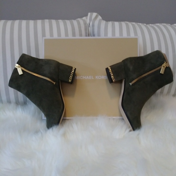 Michael Kors Shoes - Michael kors ankle boots